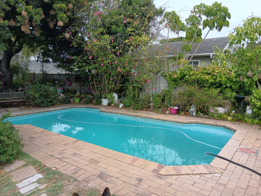 4 Bedroom Property for Sale in Belhar Western Cape